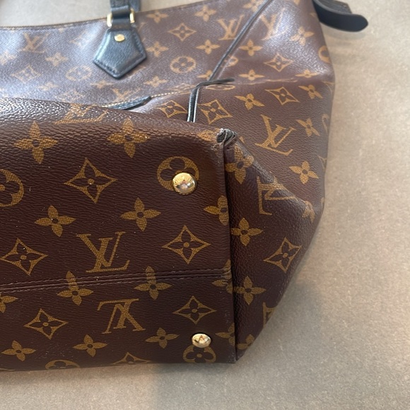 LV Monogram Medium sized bag - Picture 6 of 7